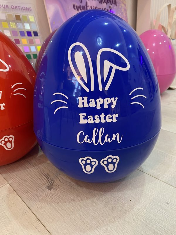 Blue fillable easter egg